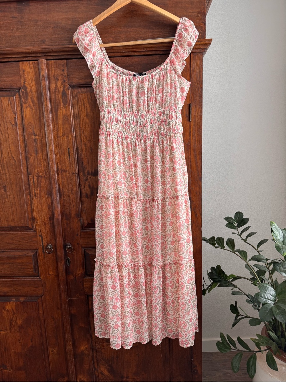 Trixxi Floral Tiered Midi Dress